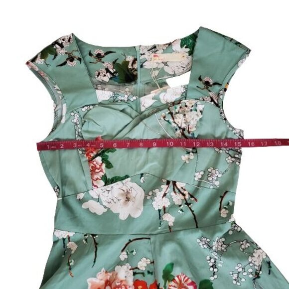 Feldie Floral Sweetheart Neck Cap Sleeve Floral Flare Dress Women's Small, NWT - Picture 7 of 12